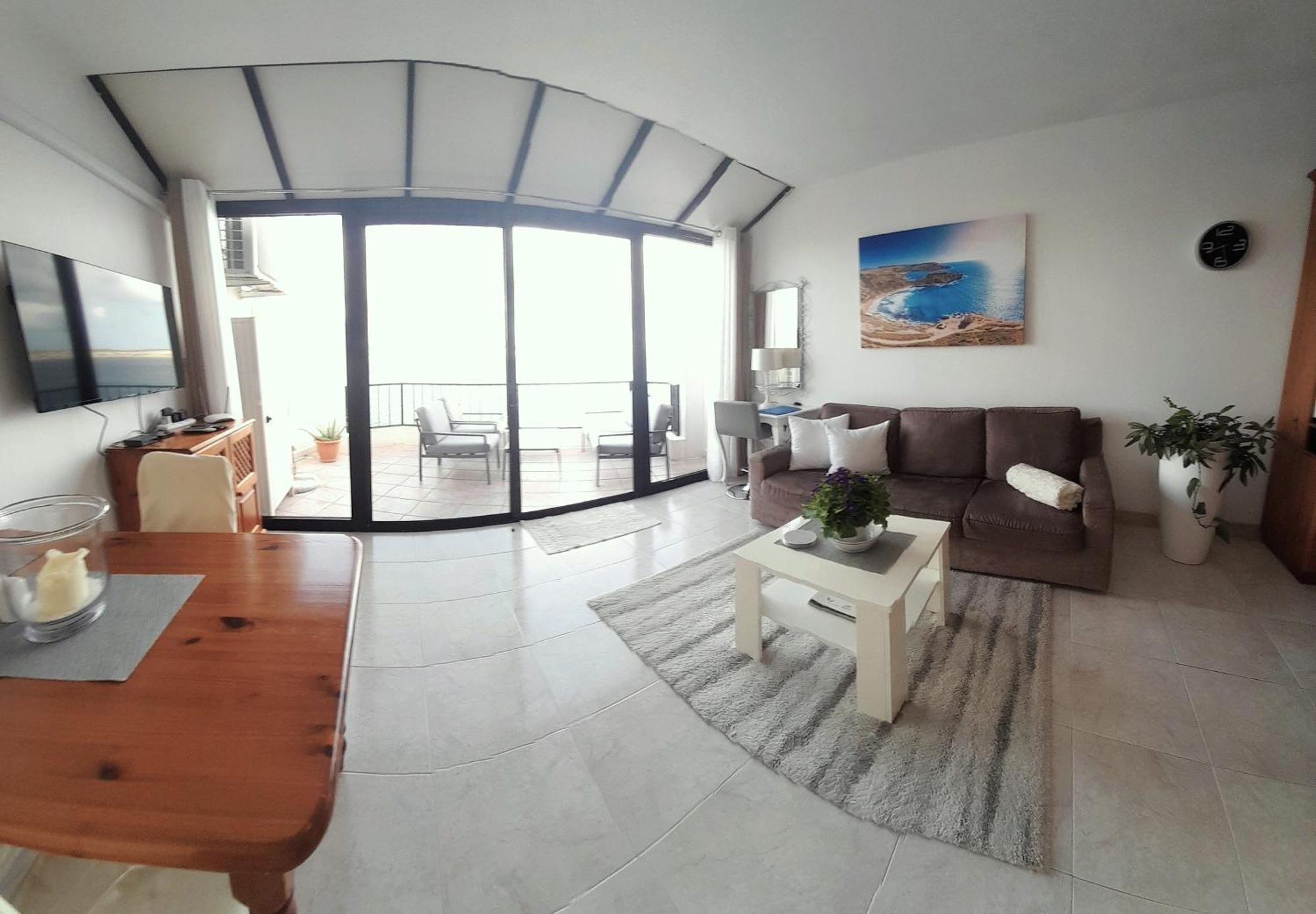 Seafront Apartment Terrace, Lounger & Panoramic Ocean Views Mellieha Room photo